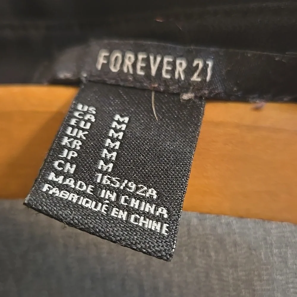 Forever 21 Sheer Black Long Tunic Vest/Top - Picture 6 of 7